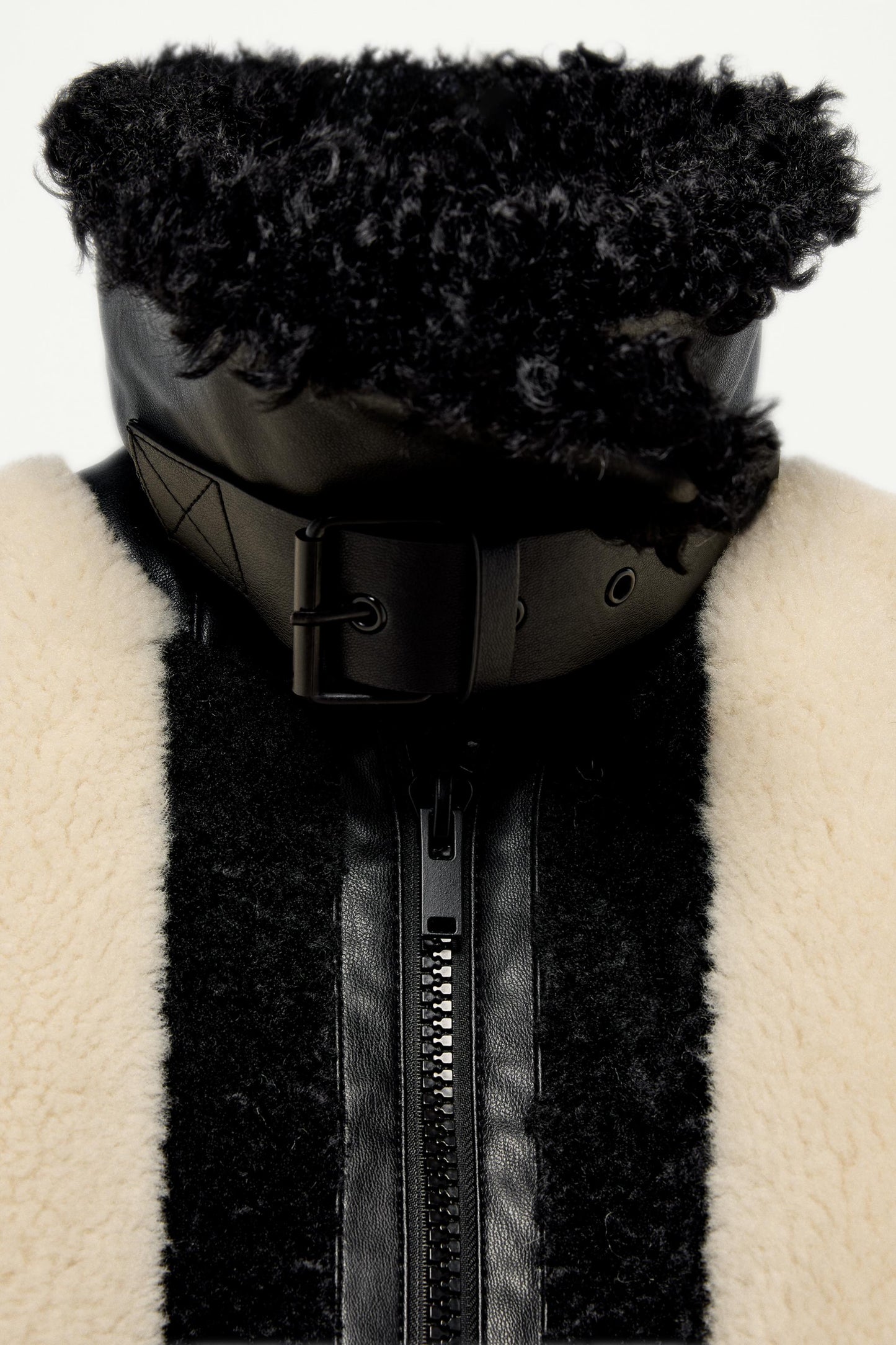 CHAQUETA PATCHWORK EFECTO PELO